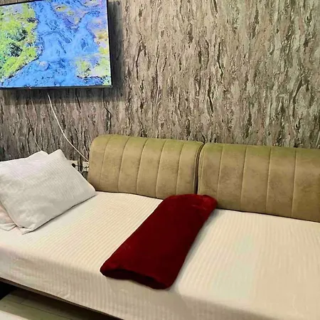 Kozapark Burgaz, Akbati Shopping Malls And Tennis Academy *