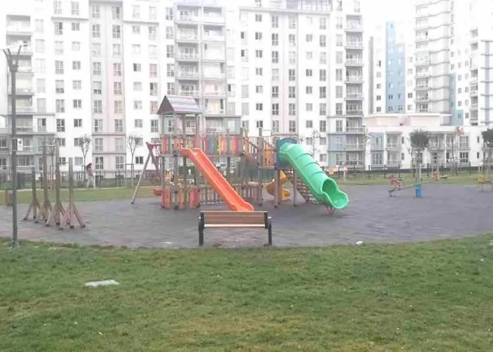 Kozapark Burgaz, Akbati Shopping Malls And Tennis Academy