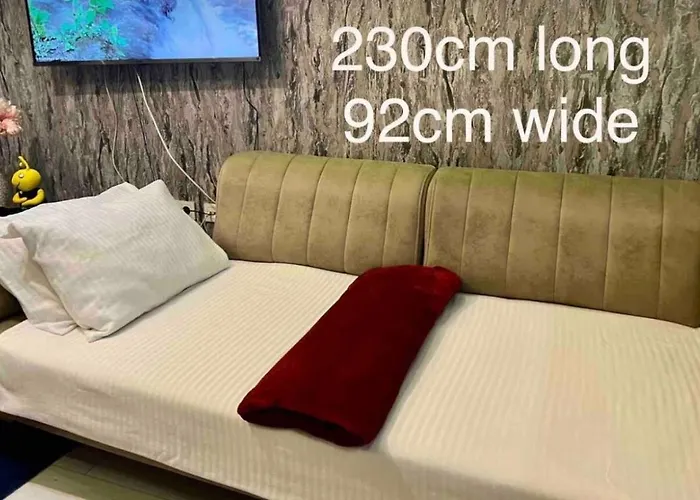 Kozapark Burgaz, Akbati Shopping Malls And Tennis Academy *